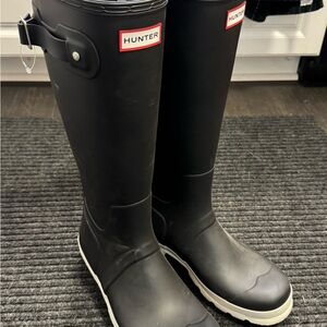 SOLD 
Hunter Classic Black Waterproof Boots Men’s Size 11 NEW snow